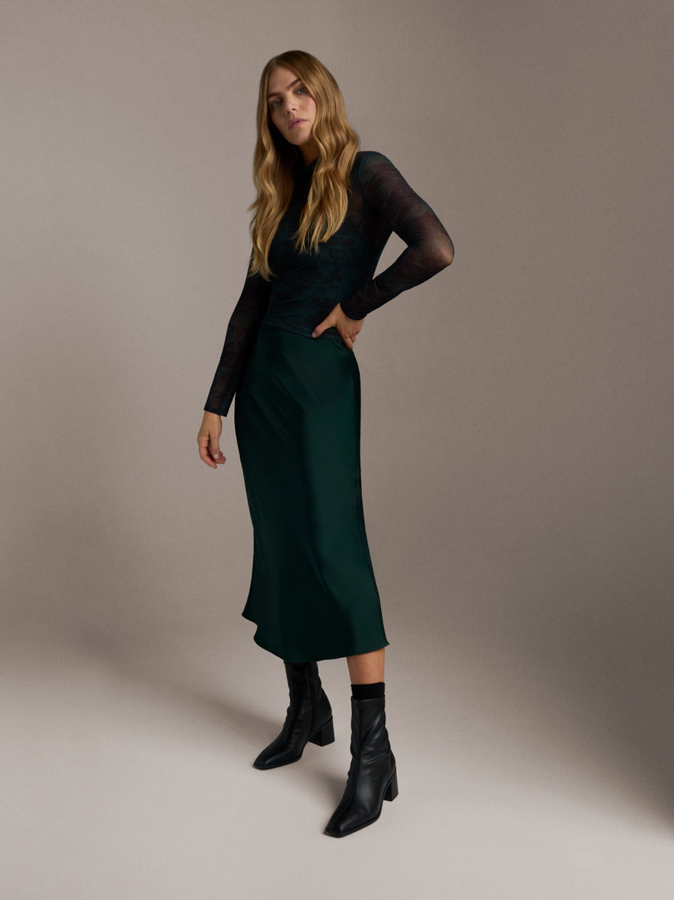 Greyson Clothiers Women's Holiday Look 3