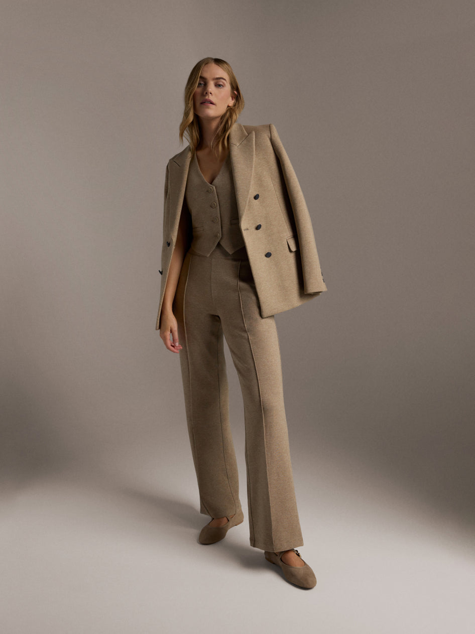 Greyson Clothiers Women's Holiday Look 1