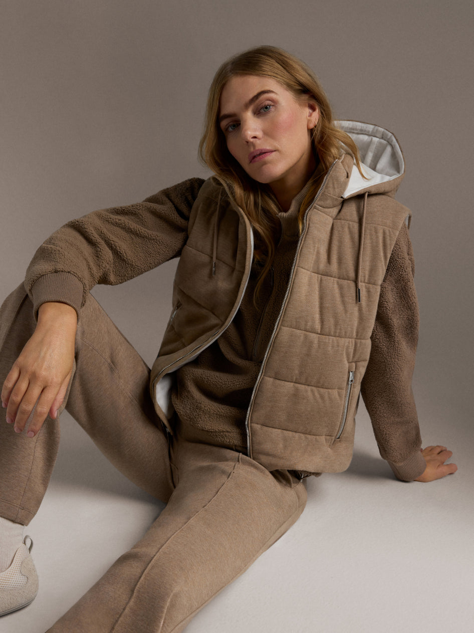 Greyson Clothiers Women's Holiday Look 7 in Frame