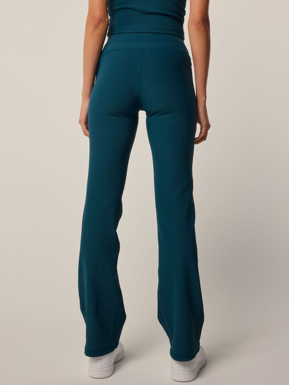 Greyson Clothiers Cleo Flare Legging