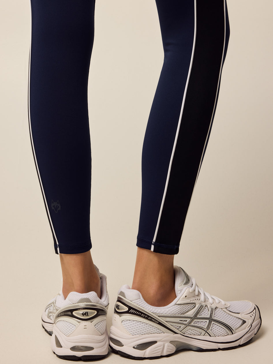 Greyson Clothiers Luna Two-Tone Side Stripe Legging