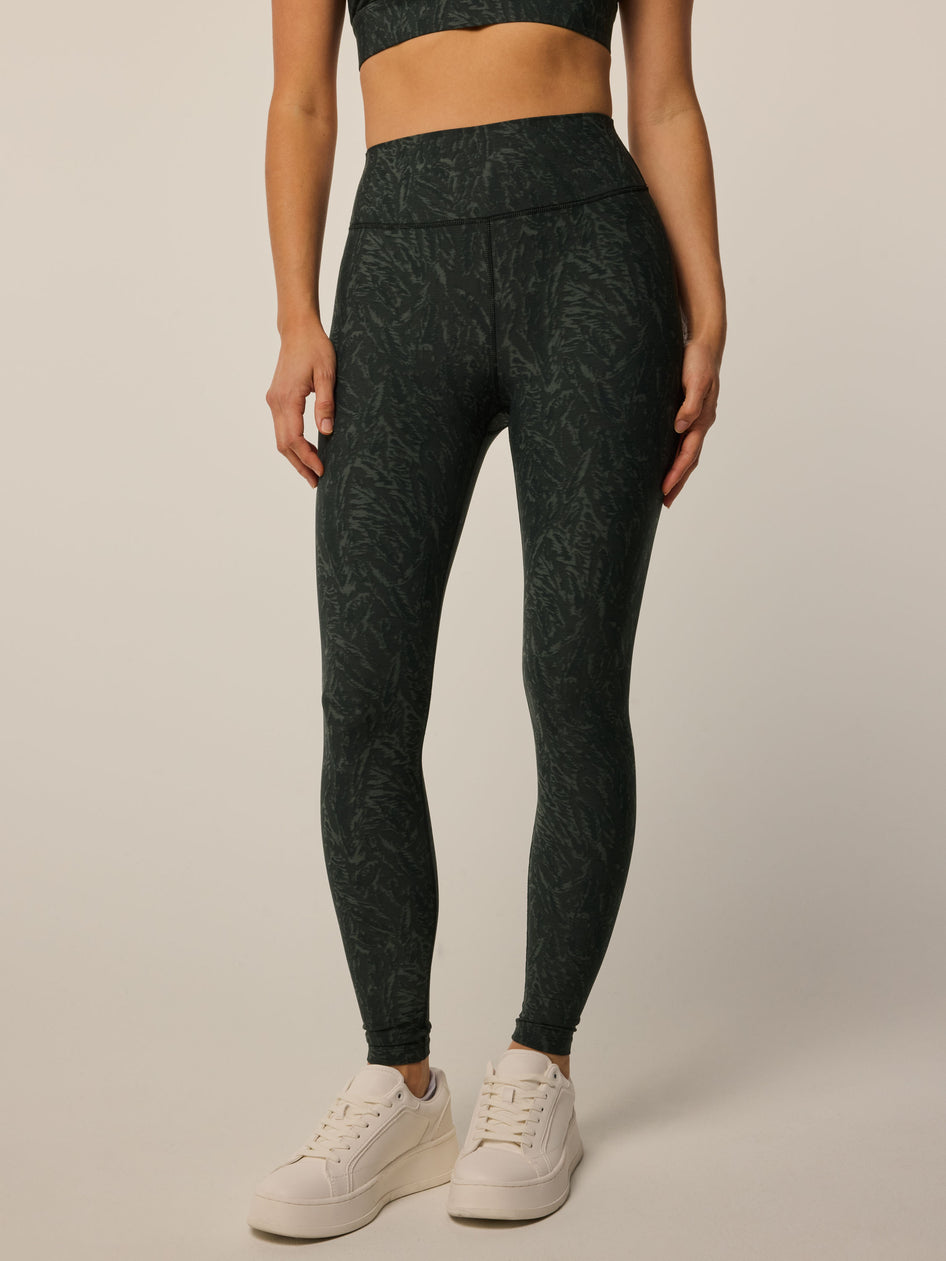 Greyson Clothiers Feather Jacquard Luna Legging